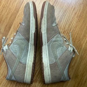 Nike medium curry dunks mens size 10.5